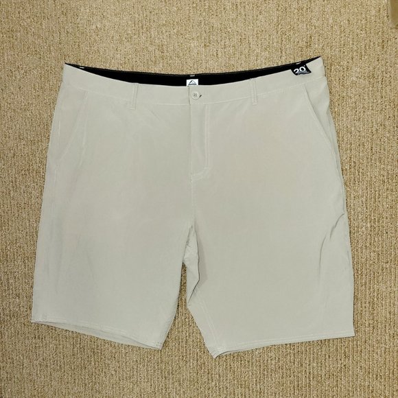 Mens shorts size 40 Reef - Picture 1 of 3